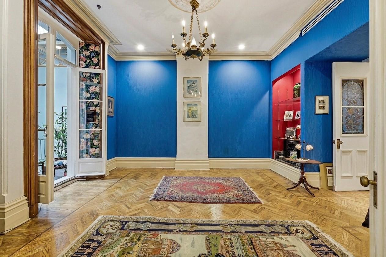 Rear Gallery Hall