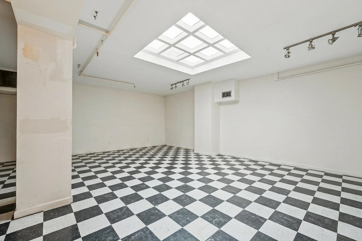 Mezzanine Gallery